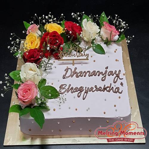 Flowers Decorated Anniversary Cake