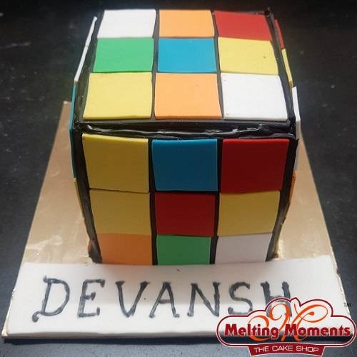 Cube-Theme-Cake