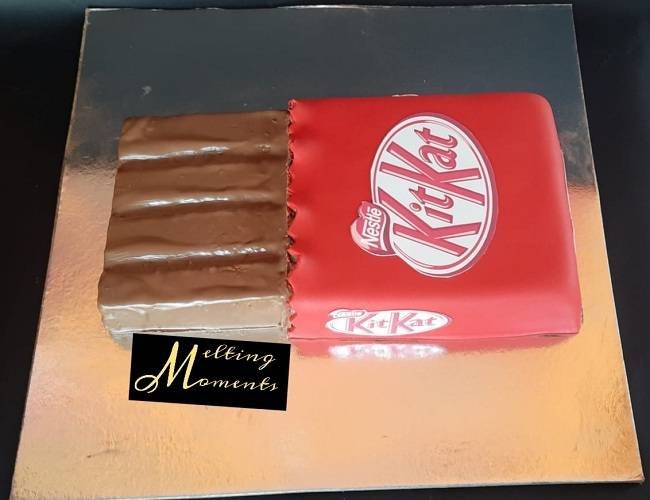 Yummy Kit Kat Shaped Cake