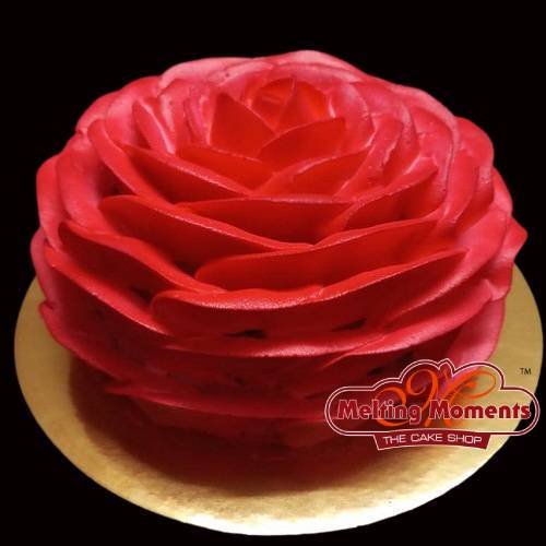 Rose Shape Design Cake